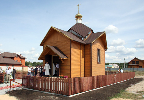 ХРАМ ПРЕОБРАЖЕНИЯ ГОСПОДНЯ  Вышгородский р-н.,  с. Глядин.