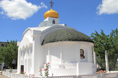 пгт Комиссаровка, храм Николая Чудотворца