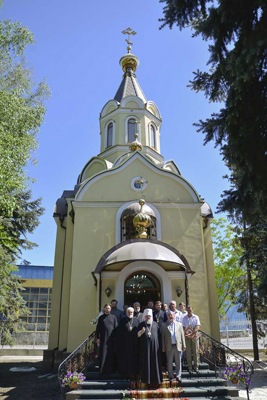 Донецкий завод высоковольтных опор, храм мученика Виктора