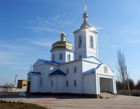 Николаевская епархия. ХРАМ КАЗАНСКОЙ ИКОНЫ БОЖИЕЙ МАТЕРИ Снигиревский р-н., с. Кобзарцы.