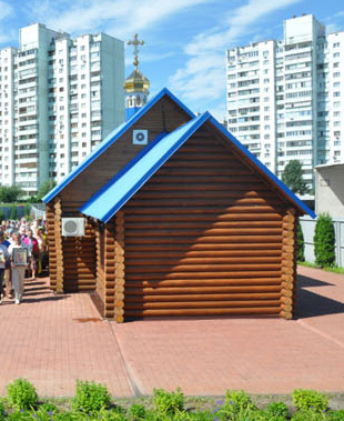 храм на Троещине, храм иконы "Всецарица", храм Агапита Печерского