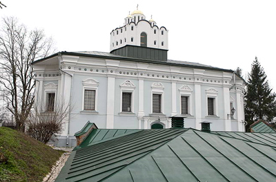 монастырь архистратига Михаила в Переяслав-Хмельницком