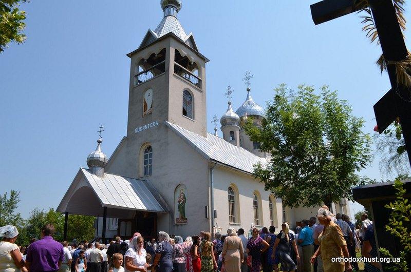 ХРАМ АПОСТОЛОВ ПЕТРА И ПАВЛА С. РУНЯ